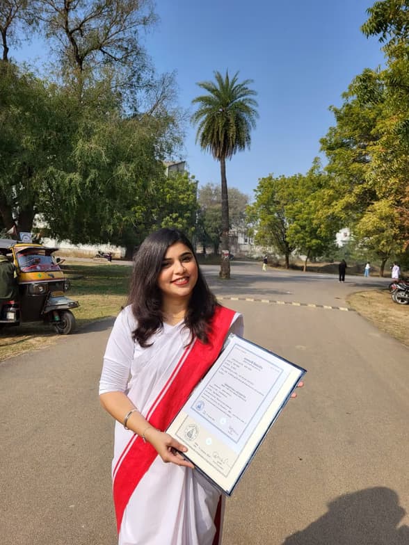 Graduation ceremony photo of Aakriti