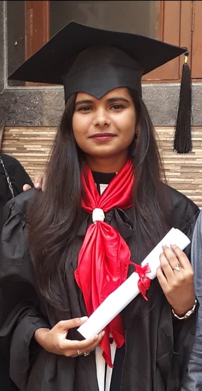 Graduation ceremony photo of Nurain