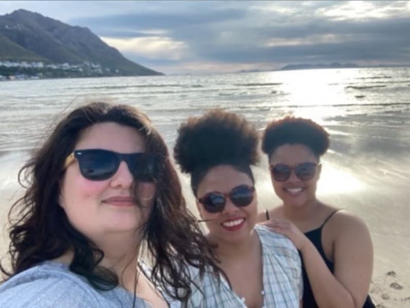 Travel snapshot of Robin during a trip