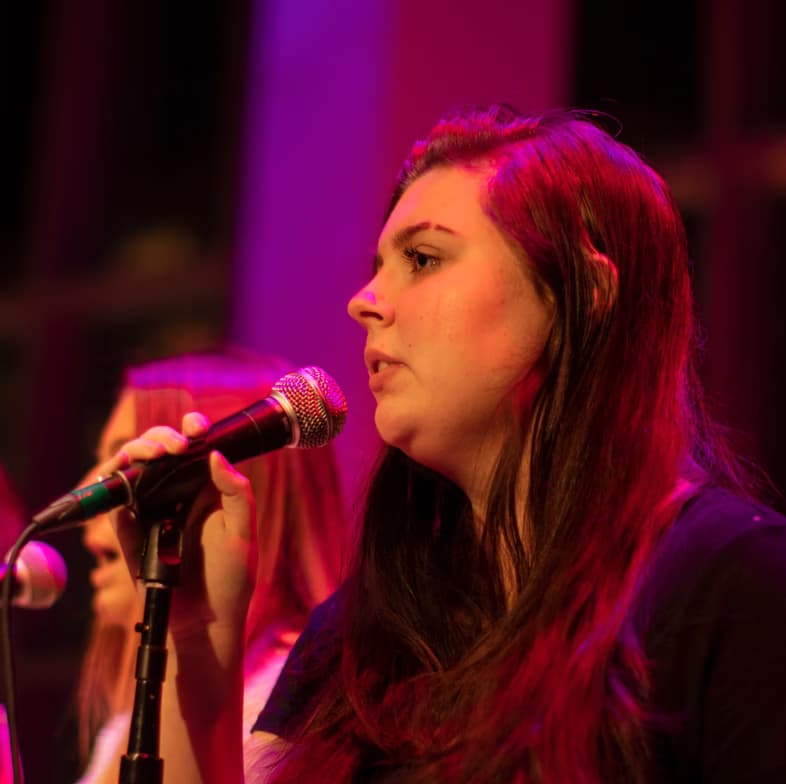 Profile photo of Nicole, Singing tutor at Wiingy