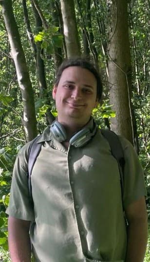 Profile photo of Thom, Singing tutor at Wiingy