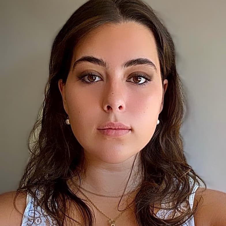 Profile photo of Ana Beatriz, Mathematics tutor at Wiingy