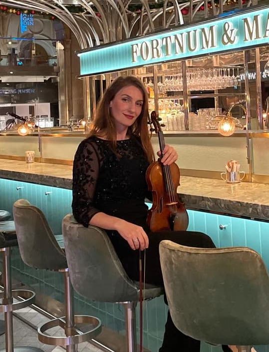 Profile photo of Pranvera, Violin tutor at Wiingy