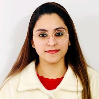 Profile photo of Chandni, Hindi tutor at Wiingy