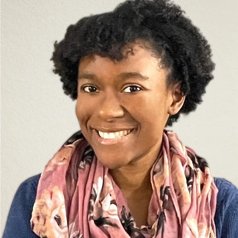 Profile photo of Cassandra, French tutor at Wiingy