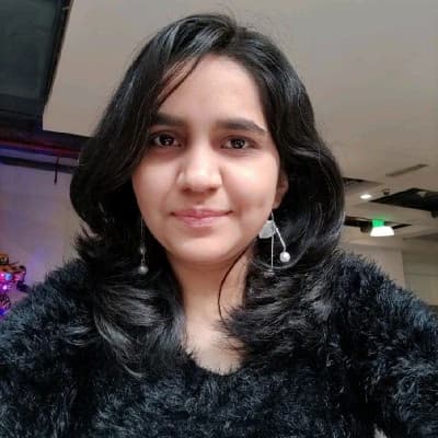 Profile photo of Damini, Yoga tutor at Wiingy