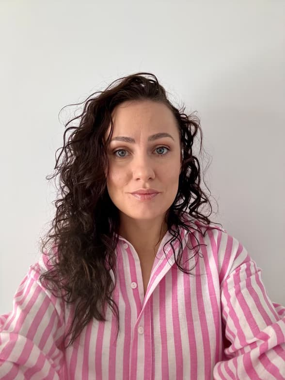 Profile photo of Andreea, English tutor at Wiingy