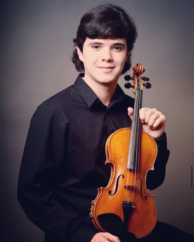 Profile photo of Diego, Violin tutor at Wiingy