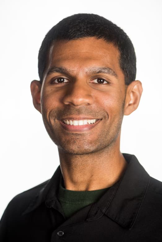 Profile photo of Warren, Architecture tutor at Wiingy