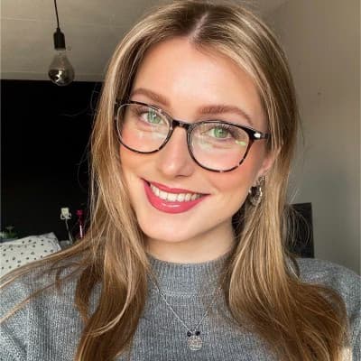 Profile photo of Elise, Science tutor at Wiingy