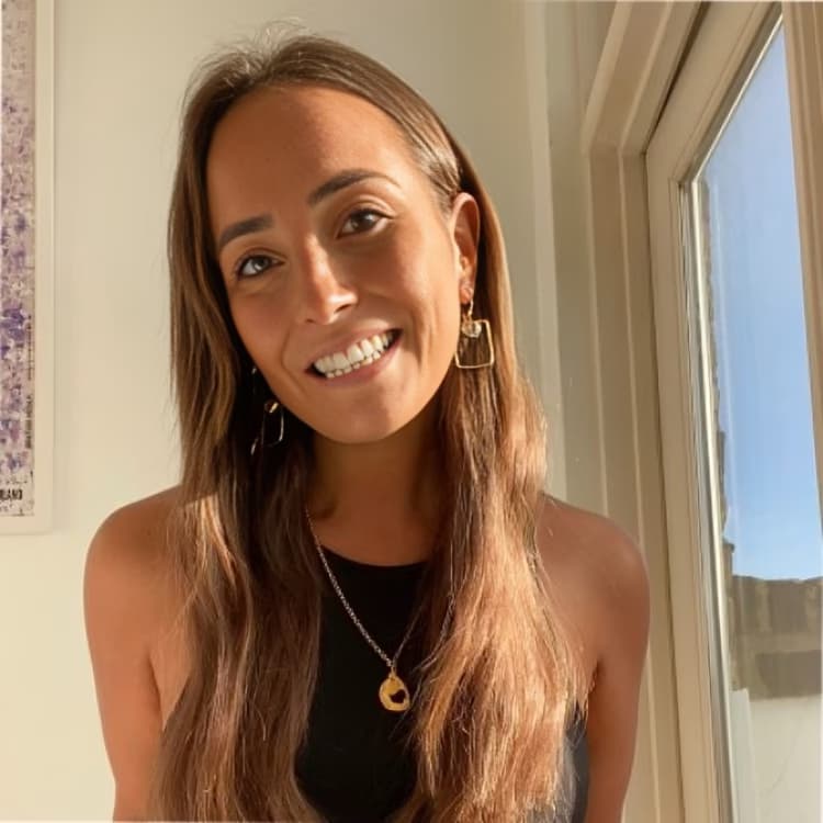 Profile photo of Ella, Architecture tutor at Wiingy