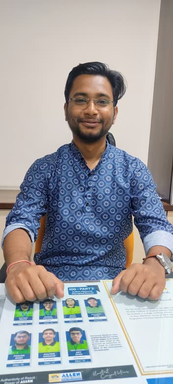 Profile photo of Mohit, Science tutor at Wiingy