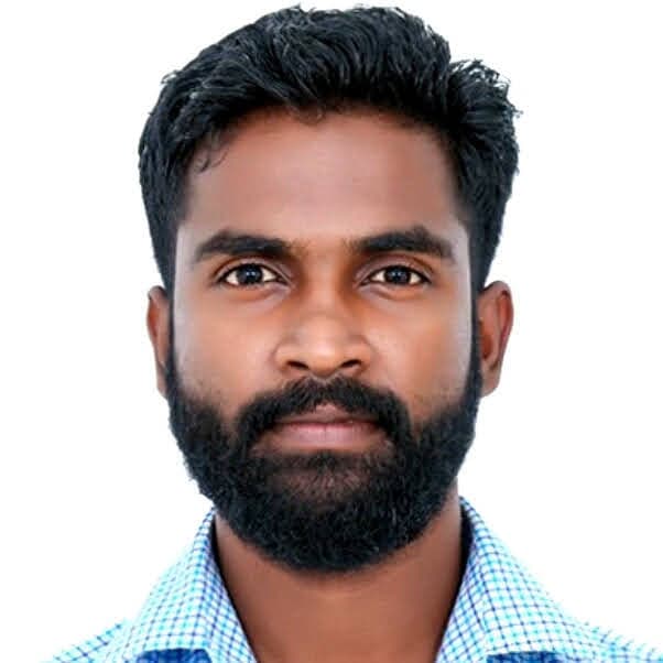 Profile photo of GLADSON , GCSE tutor at Wiingy