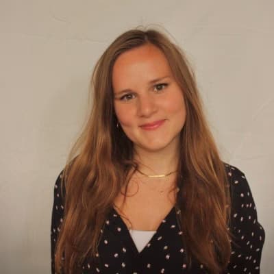 Profile photo of Iris, AP tutor at Wiingy