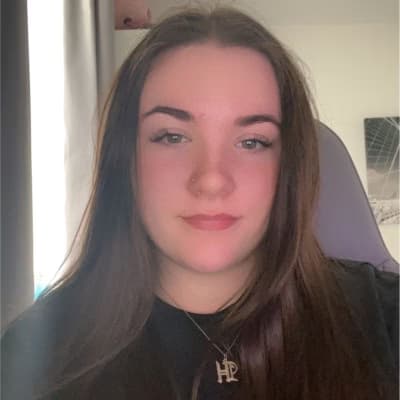 Profile photo of Iris, Science tutor at Wiingy