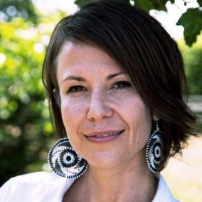 Profile photo of Isla, English tutor at Wiingy