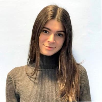 Profile photo of Ivy, Mathematics tutor at Wiingy