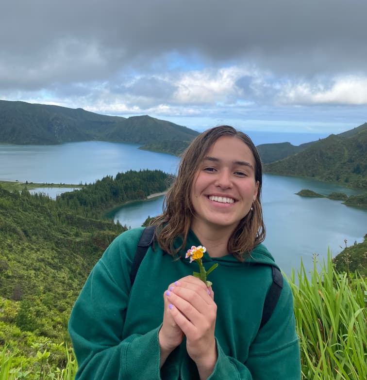 Profile photo of Ellie, Singing tutor at Wiingy