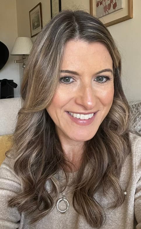 Profile photo of Jayne, Piano tutor at Wiingy