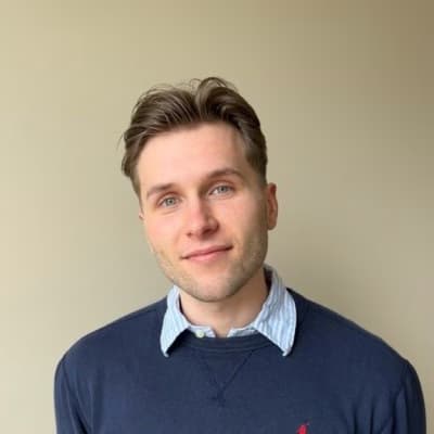 Profile photo of Julian, AP tutor at Wiingy