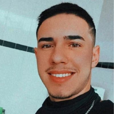 Profile photo of Julian, Computer Science tutor at Wiingy