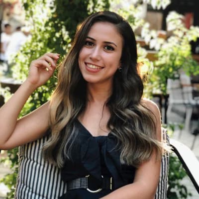 Profile photo of Juniper, French tutor at Wiingy