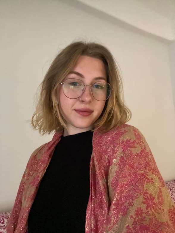 Profile photo of Laurence, French tutor at Wiingy