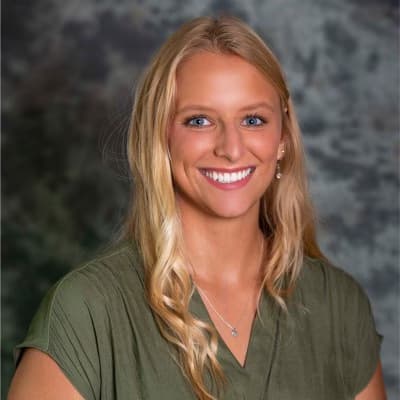 Profile photo of Lily , AP tutor at Wiingy