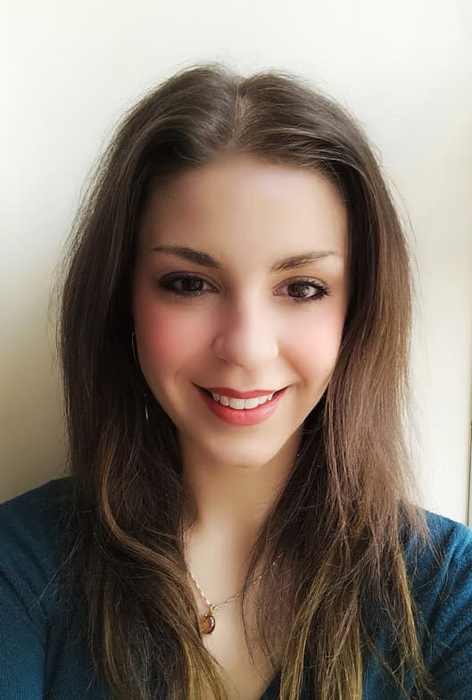 Profile photo of Louisa, English tutor at Wiingy