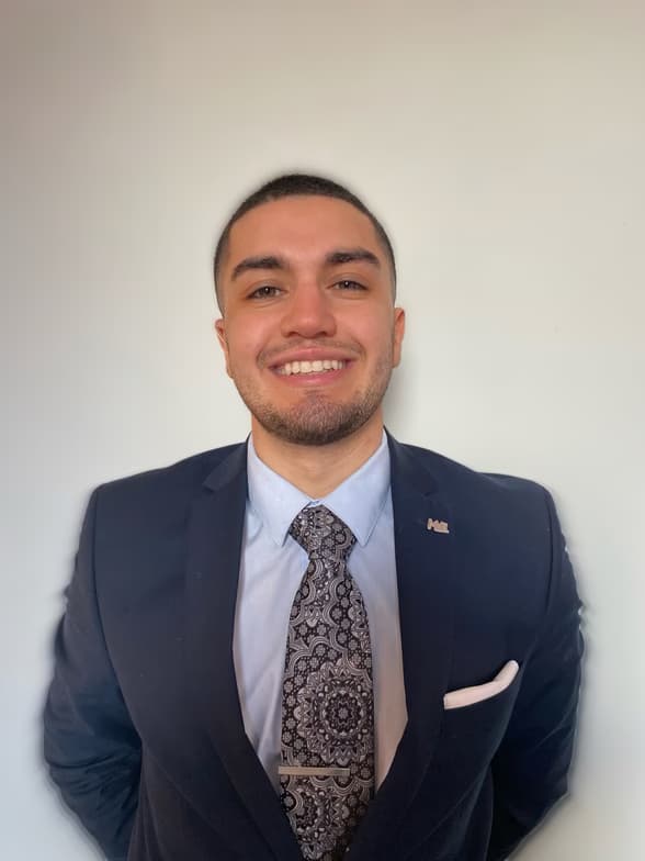 Profile photo of Luciano, Spanish tutor at Wiingy