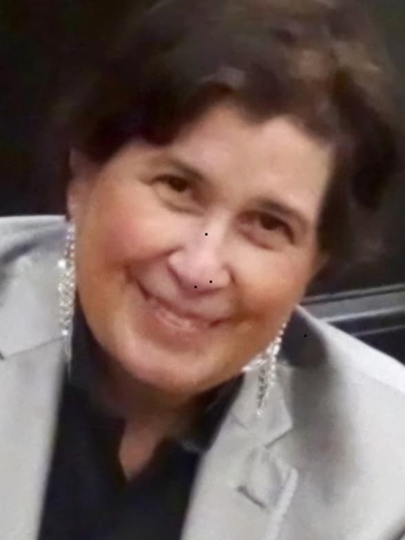 Profile photo of Marie, Piano tutor at Wiingy