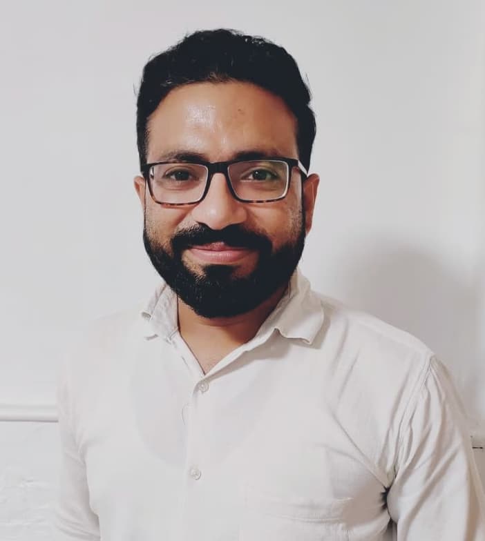 Profile photo of Ashish, Economics tutor at Wiingy