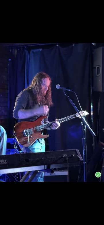 Profile photo of Ken, Guitar tutor at Wiingy