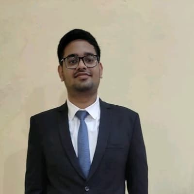 Profile photo of Nishit, Hindi tutor at Wiingy