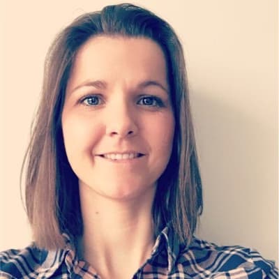 Profile photo of Nola, Violin tutor at Wiingy