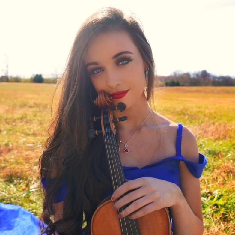 Profile photo of Beth, Music tutor at Wiingy