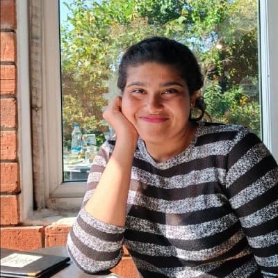 Profile photo of Priyal, Hindi tutor at Wiingy