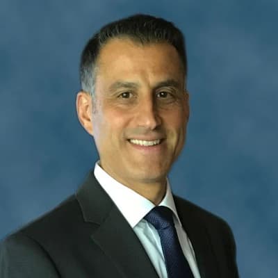 Profile photo of Raphael, English tutor at Wiingy