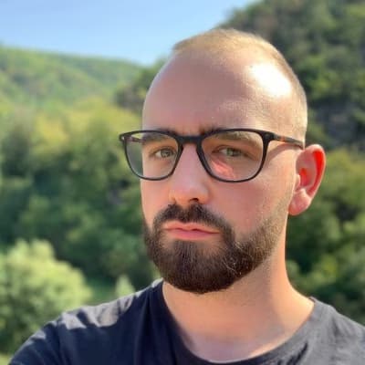 Profile photo of Richard, English tutor at Wiingy