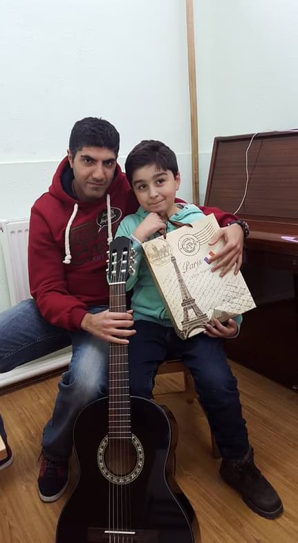 Profile photo of Shahriar, Guitar tutor at Wiingy