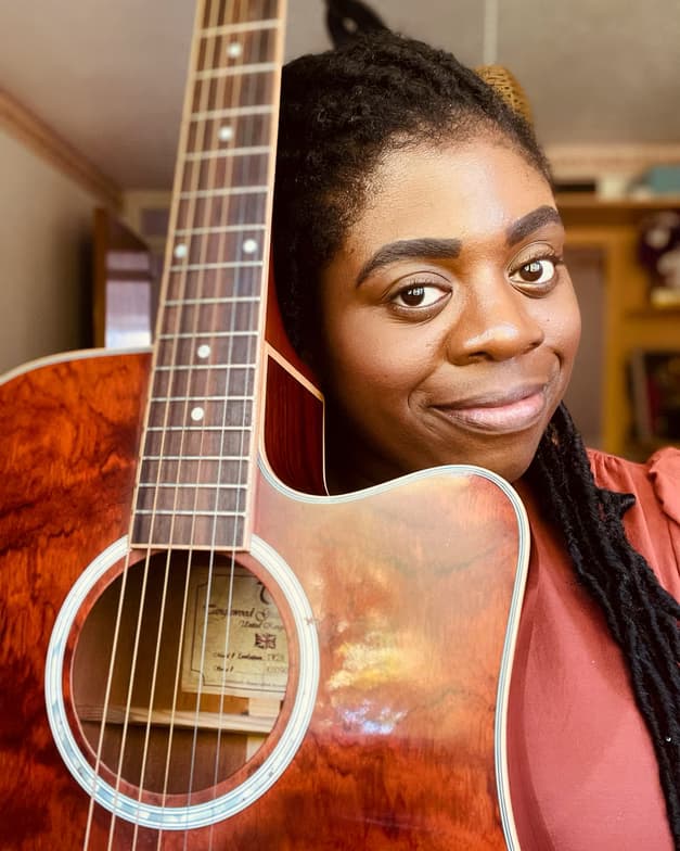 Profile photo of Abigail, Guitar tutor at Wiingy