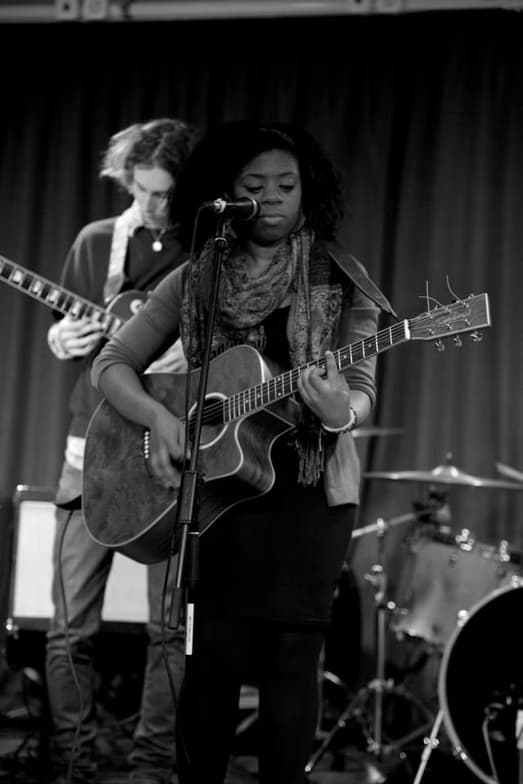 Profile photo of Abigail, Guitar tutor at Wiingy