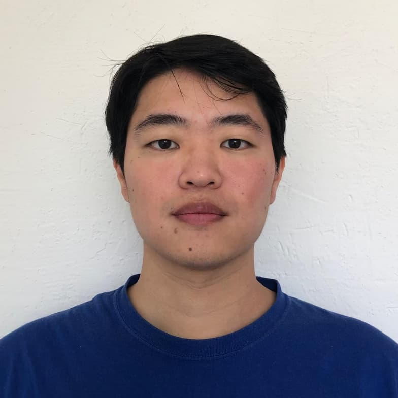 Profile photo of Ron, Economics tutor at Wiingy