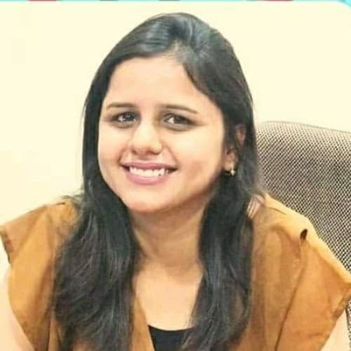 Profile photo of Saloni, AP tutor at Wiingy