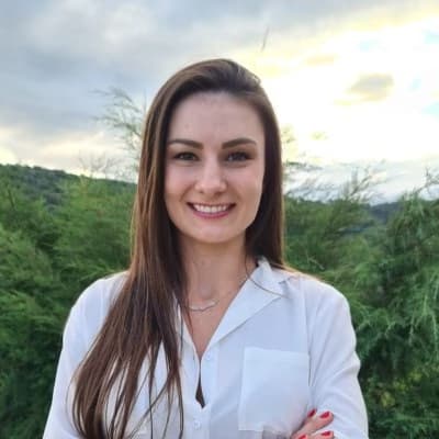 Profile photo of Selene , AP tutor at Wiingy