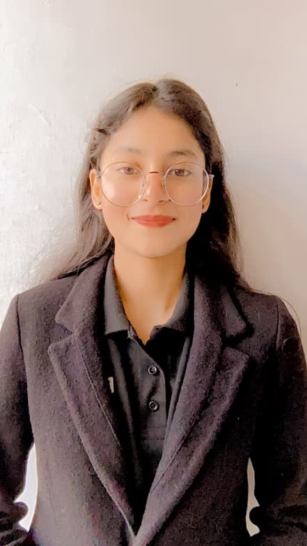 Profile photo of SHIFALI, Mathematics tutor at Wiingy