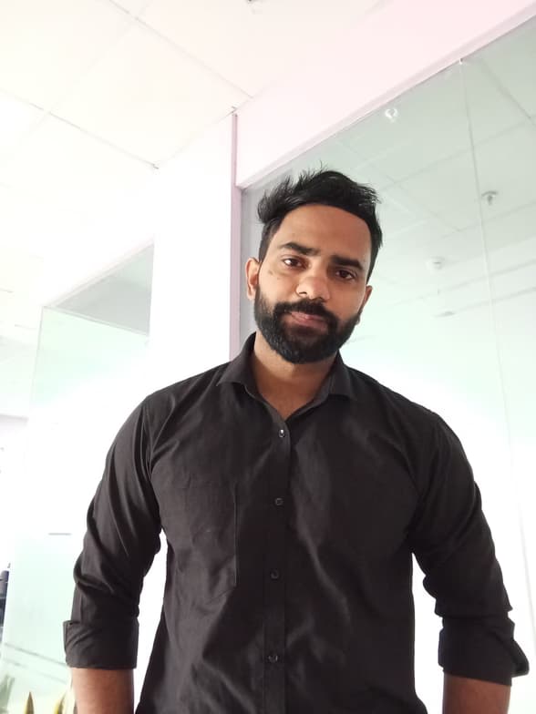 Profile photo of Shreyash , Mathematics tutor at Wiingy