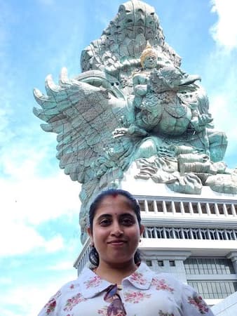Profile photo of Shriya, Computer Science tutor at Wiingy
