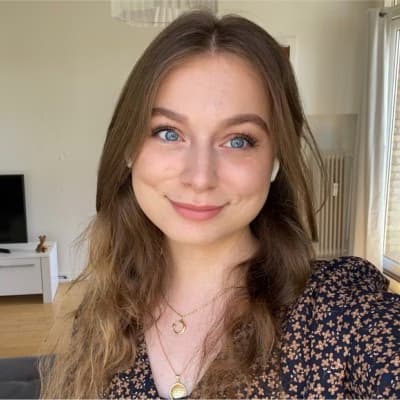 Profile photo of Sienna, Violin tutor at Wiingy