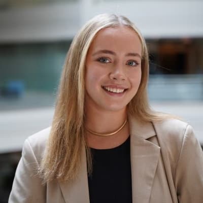 Profile photo of Sienna, AP tutor at Wiingy